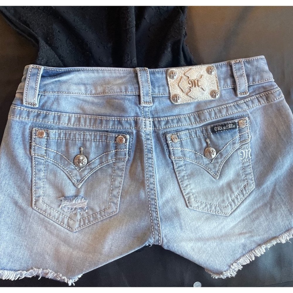 MissMe embellished shorts 27 - Picture 3 of 6